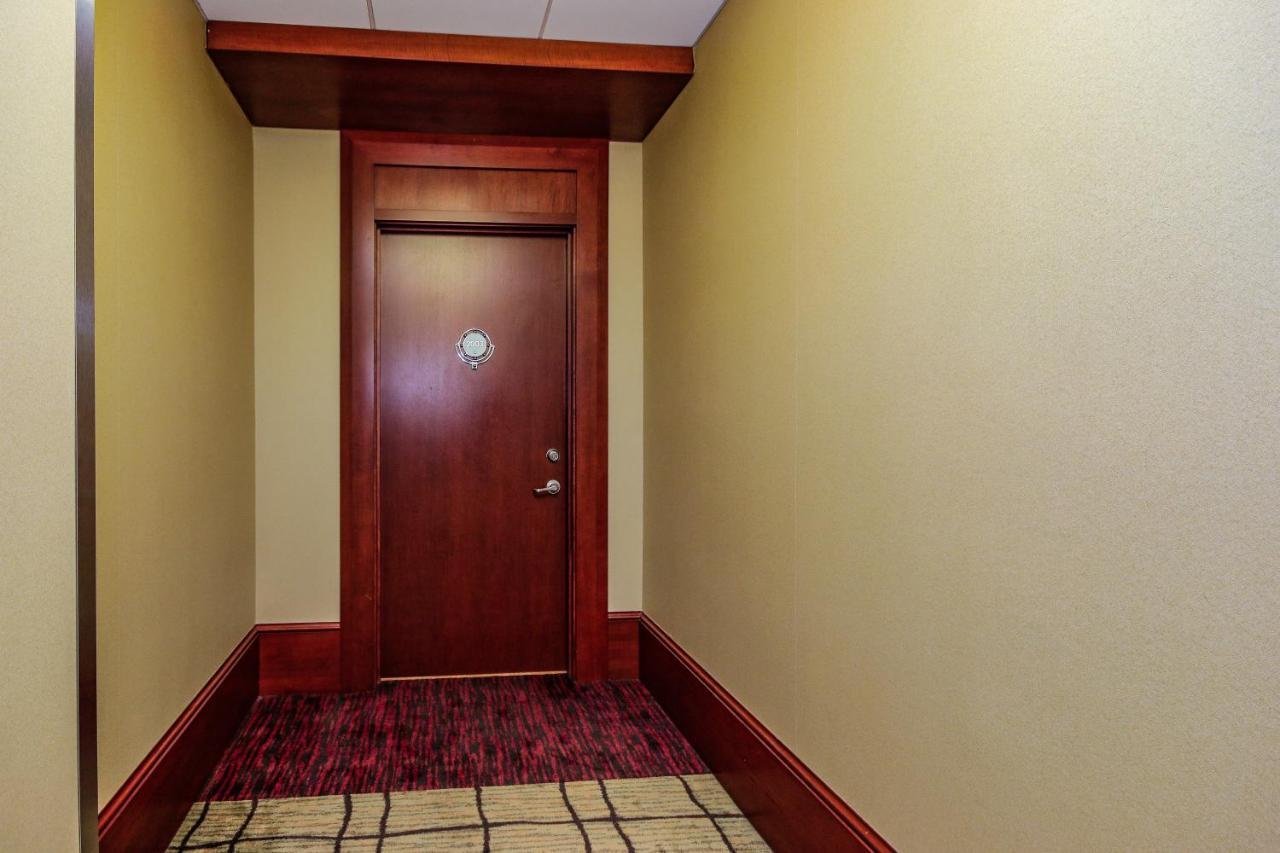 Chase Penthouse At 39 West Baltimore Inner Harbor Convention Center Free Indoor Parking One And Two Bedrooms Экстерьер фото