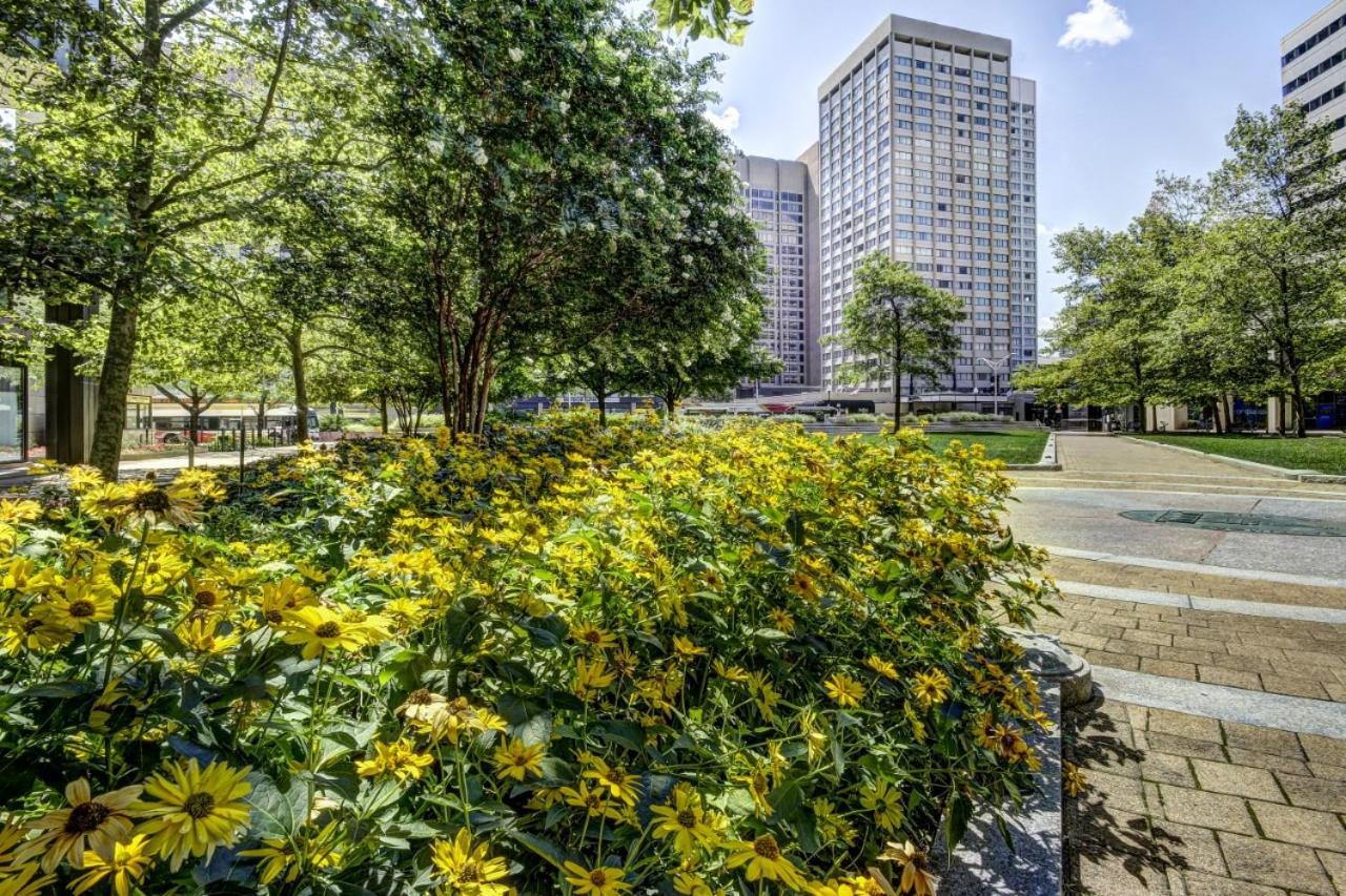 Chase Penthouse At 39 West Baltimore Inner Harbor Convention Center Free Indoor Parking One And Two Bedrooms Экстерьер фото