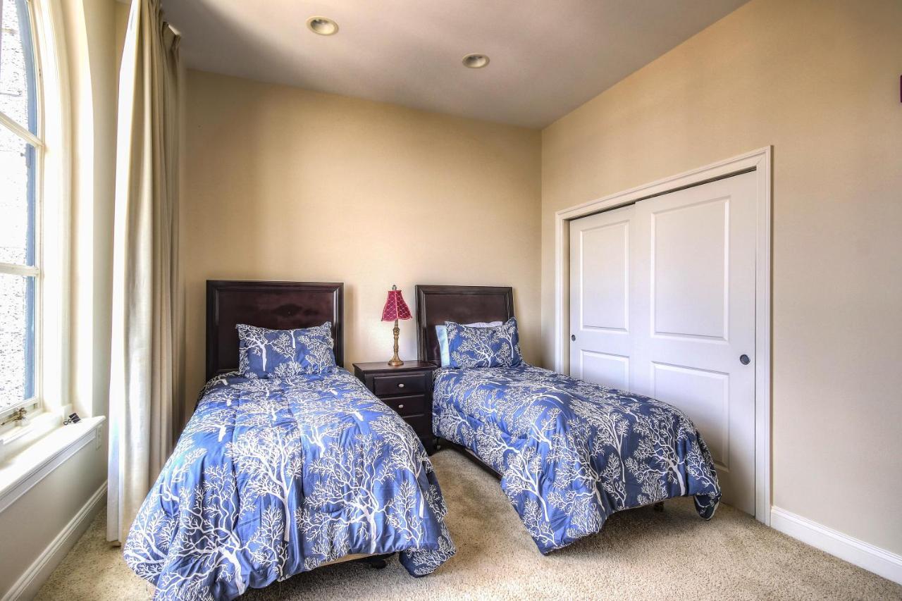 Chase Penthouse At 39 West Baltimore Inner Harbor Convention Center Free Indoor Parking One And Two Bedrooms Экстерьер фото