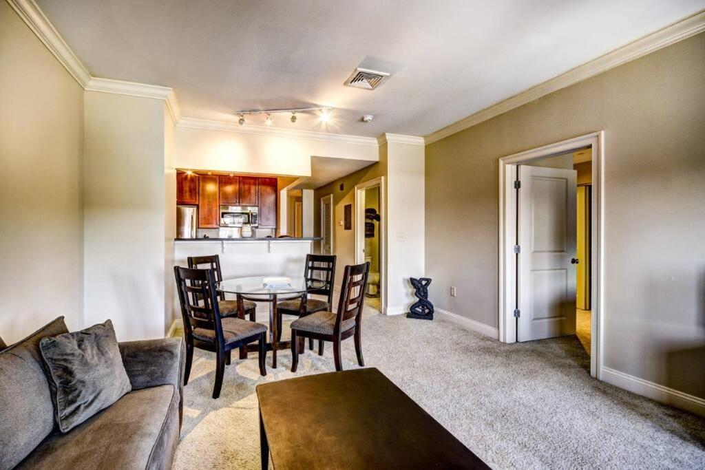 Chase Penthouse At 39 West Baltimore Inner Harbor Convention Center Free Indoor Parking One And Two Bedrooms Экстерьер фото