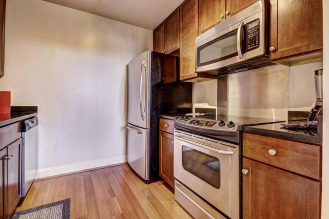 Chase Penthouse At 39 West Baltimore Inner Harbor Convention Center Free Indoor Parking One And Two Bedrooms Экстерьер фото